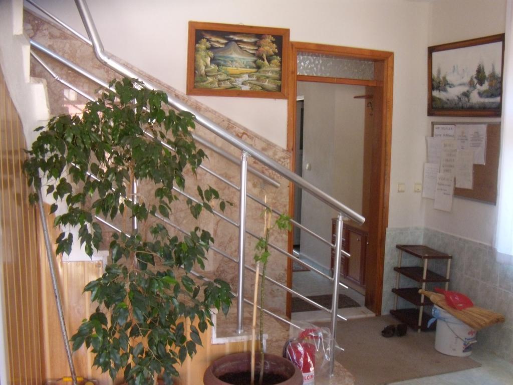 Sercan Apart Kızılot Oda fotoğraf